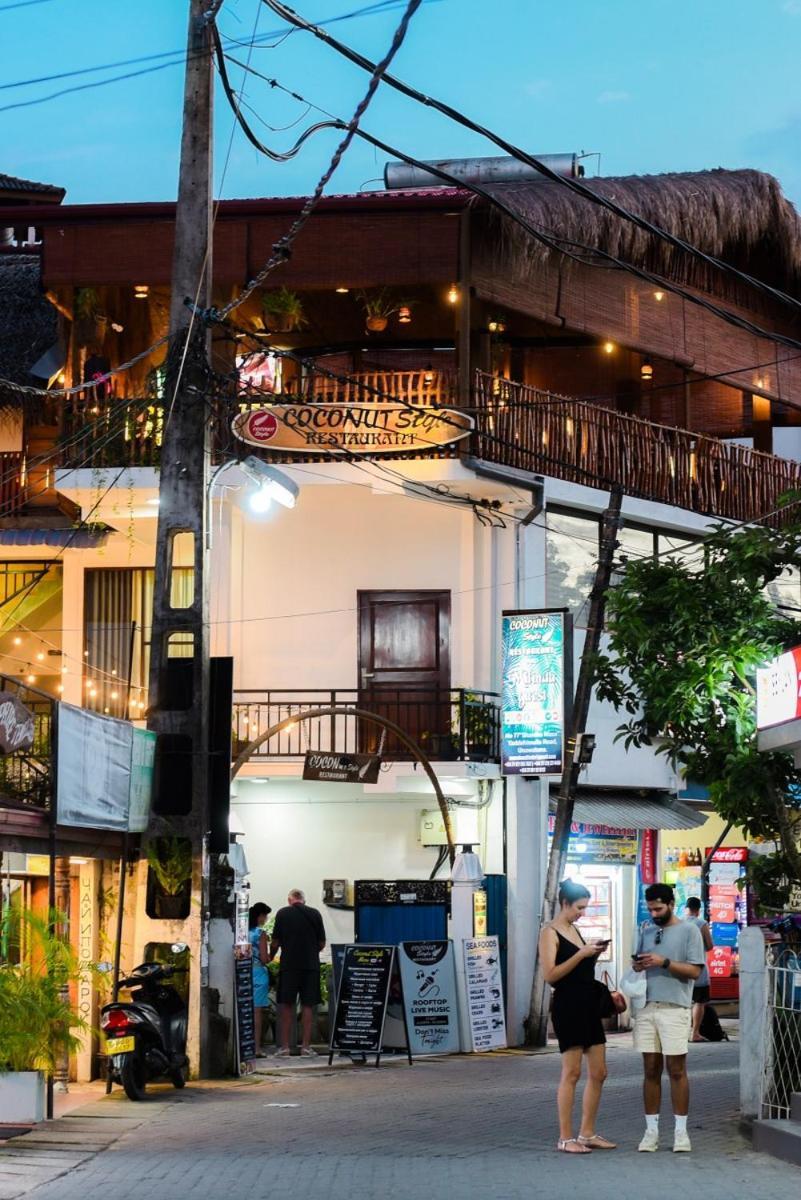 Coconut Style Restaurant & Milinda Guest Hotel Unawatuna Eksteriør billede
