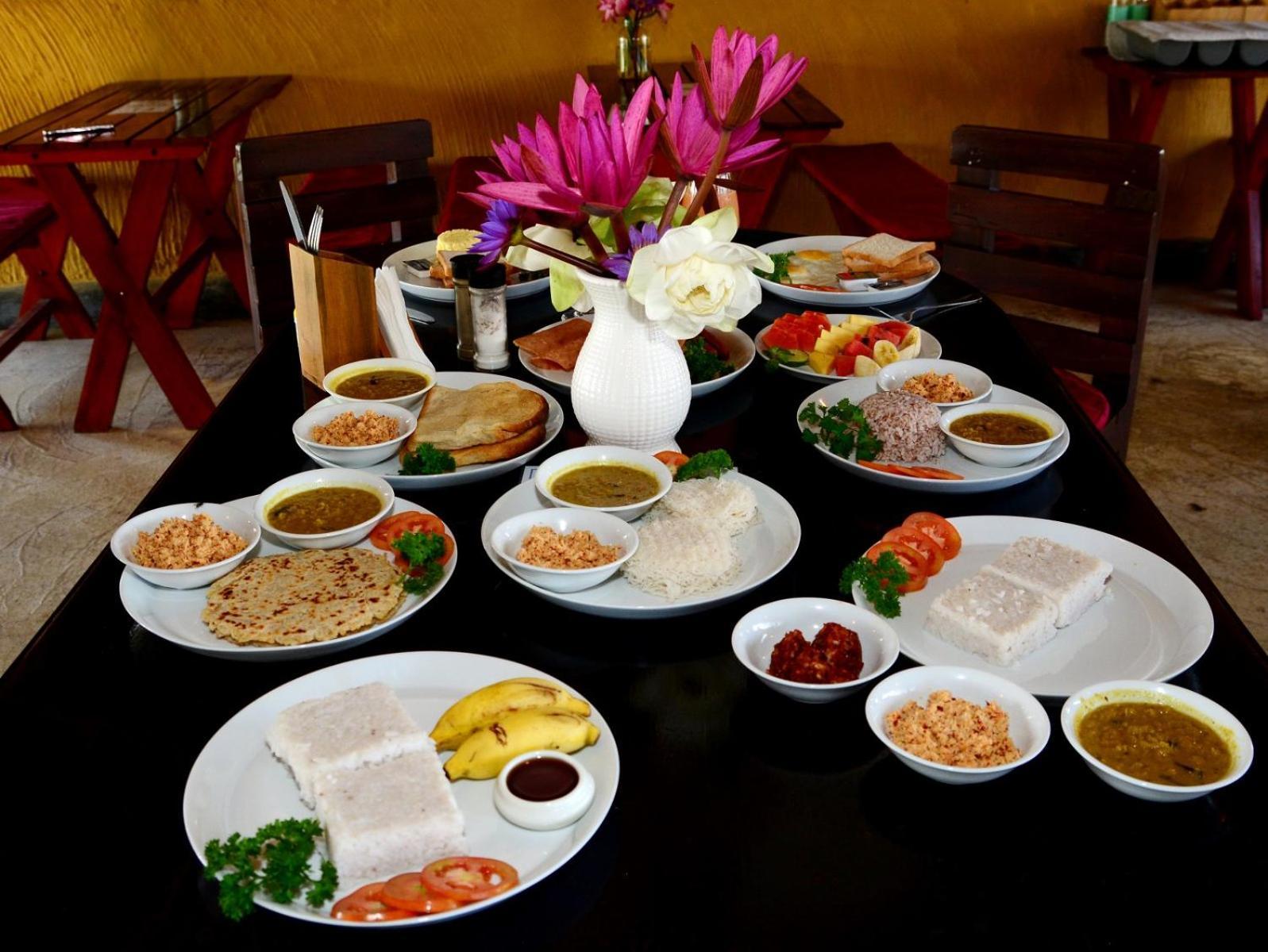 Coconut Style Restaurant & Milinda Guest Hotel Unawatuna Eksteriør billede